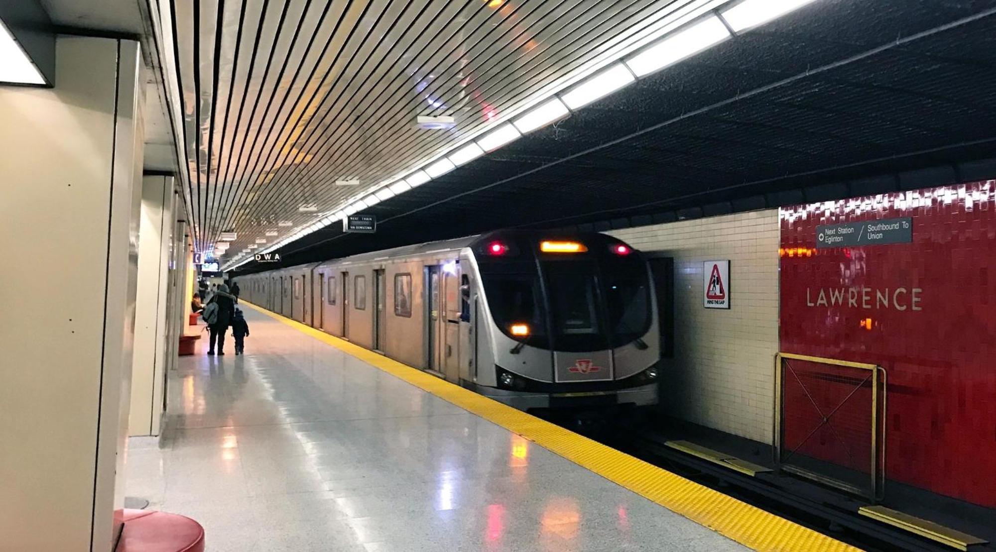 Executive Room In Toronto Next To Yorkdale Shopping Centre Eksteriør billede